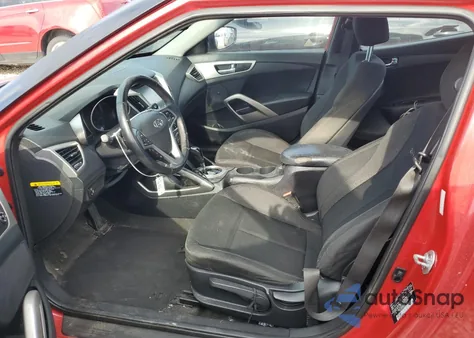 2017 Hyundai Veloster z USA, uszkodzony, nr VIN KMHTC6AD5HU322464